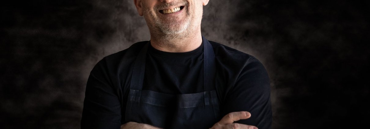 Chef patron Simon Shaw of El Gato Negro